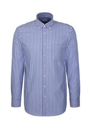 Chemise bleue à manches longues avec des rayures verticales blanches, une poche poitrine à gauche et un col boutonné.