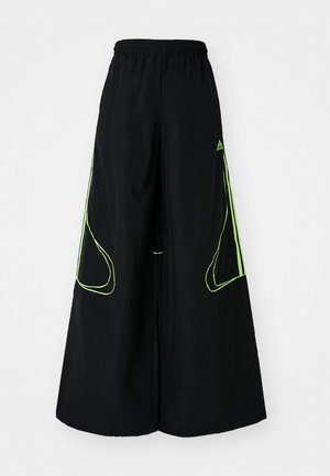 adidas Originals TEAMGEIST - Pantalon de survêtement - black/signal green