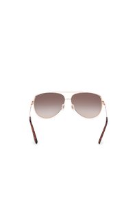 Ochelari de soare metalici tip aviator, cu lentile gri în degrade, având o ramă subțire de culoare roz aurie și brațe cu accente de broască țestoasă maro.