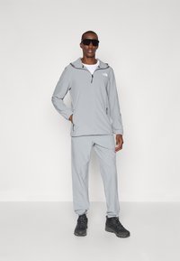 The North Face MOUNTAIN ATHLETICS HOODED JACKET - Windjack - monument grey