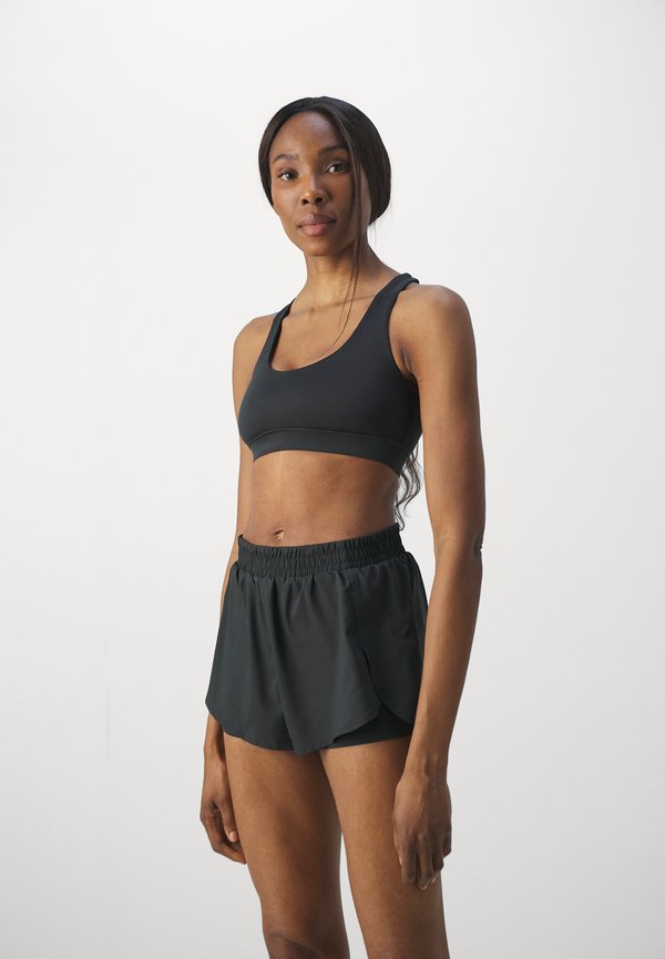 FLOAT ELLA SCOOP BRA - Medium support sports bra3