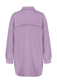 Sublevel LEGERE LOOK MIT KNOPFLEISTE - Button-down blouse - lila