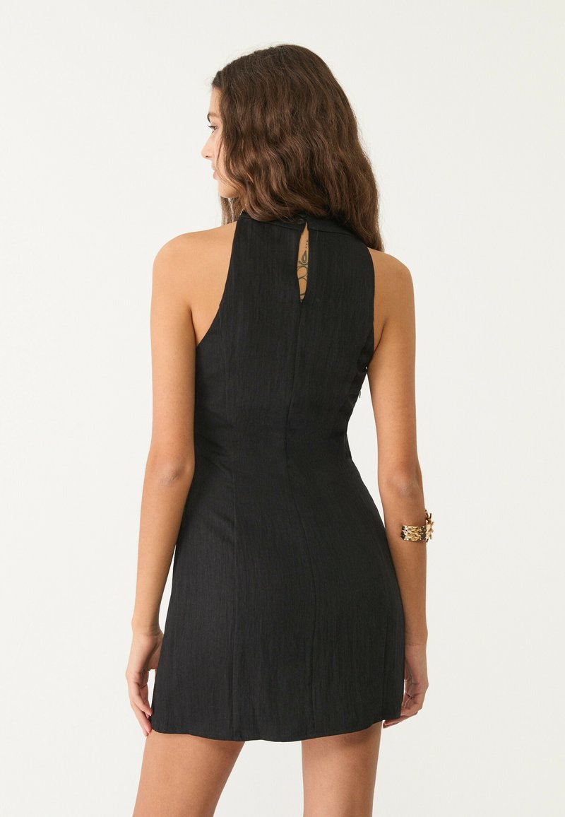 Stradivarius SHORT DRAPED Vestito casual black/nero Zalando