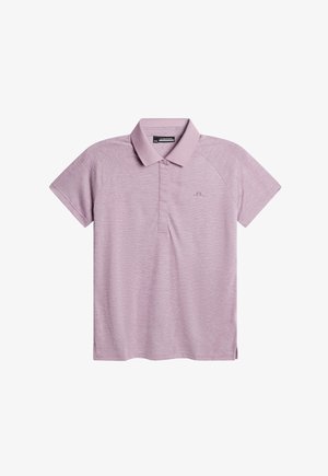 Polo à manches courtes en lavande avec col, patte de boutonnage et petit logo brodé sur la poitrine gauche.