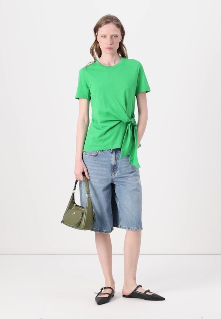売れ筋商品|||トミー ヒルフィガー Tシャツ レディース トップス KNOT BOAT TEE - Basic T-shirt - radiant green Tommy Hilfiger KNOT BOAT TEE - Basic T-shirt - radiant green