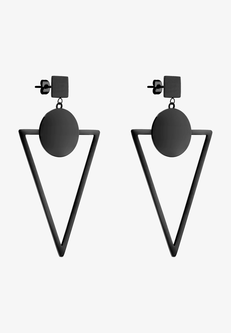 Boucles d'oreilles goutte en métal noir avec des clous carrés, des connecteurs circulaires et de grandes pendeloques triangulaires ouvertes.