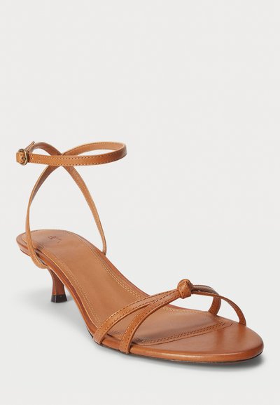 Polo Ralph Lauren LEATHER KITTEN-HEEL SANDAL - Sandaler - cuoio