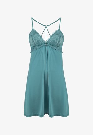 Türkizkék szatén hálóing csipkével szegélyezett merevítőkkel, állítható vállpántokkal, díszes elülső kapoccsal és redőzött középrésszel.