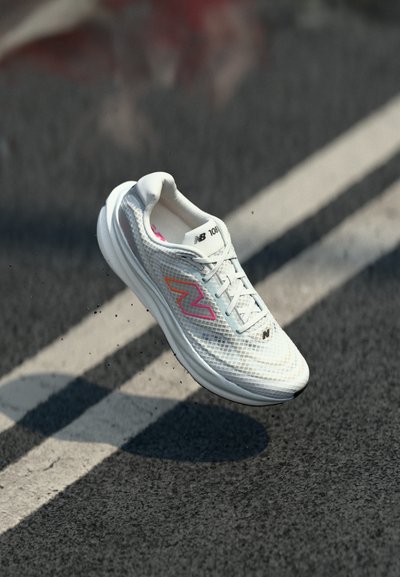 New Balance 1080V15