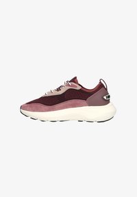 Selected, burgundy