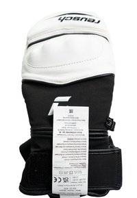 Schwarze und weiße Sporthandschuhe mit Obermaterial aus Leder, verstellbarem Handgelenkgurt und Etikett mit Größen- und Pflegeanweisungen.