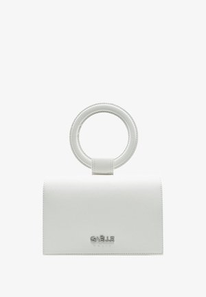 Borsa bianca con superficie testurizzata, caratterizzata da una maniglia rotonda e un dettaglio in logo argentato sul davanti. Forma rettangolare.