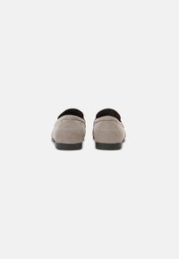 Pier One Sapatos slip-on elegantes - grey