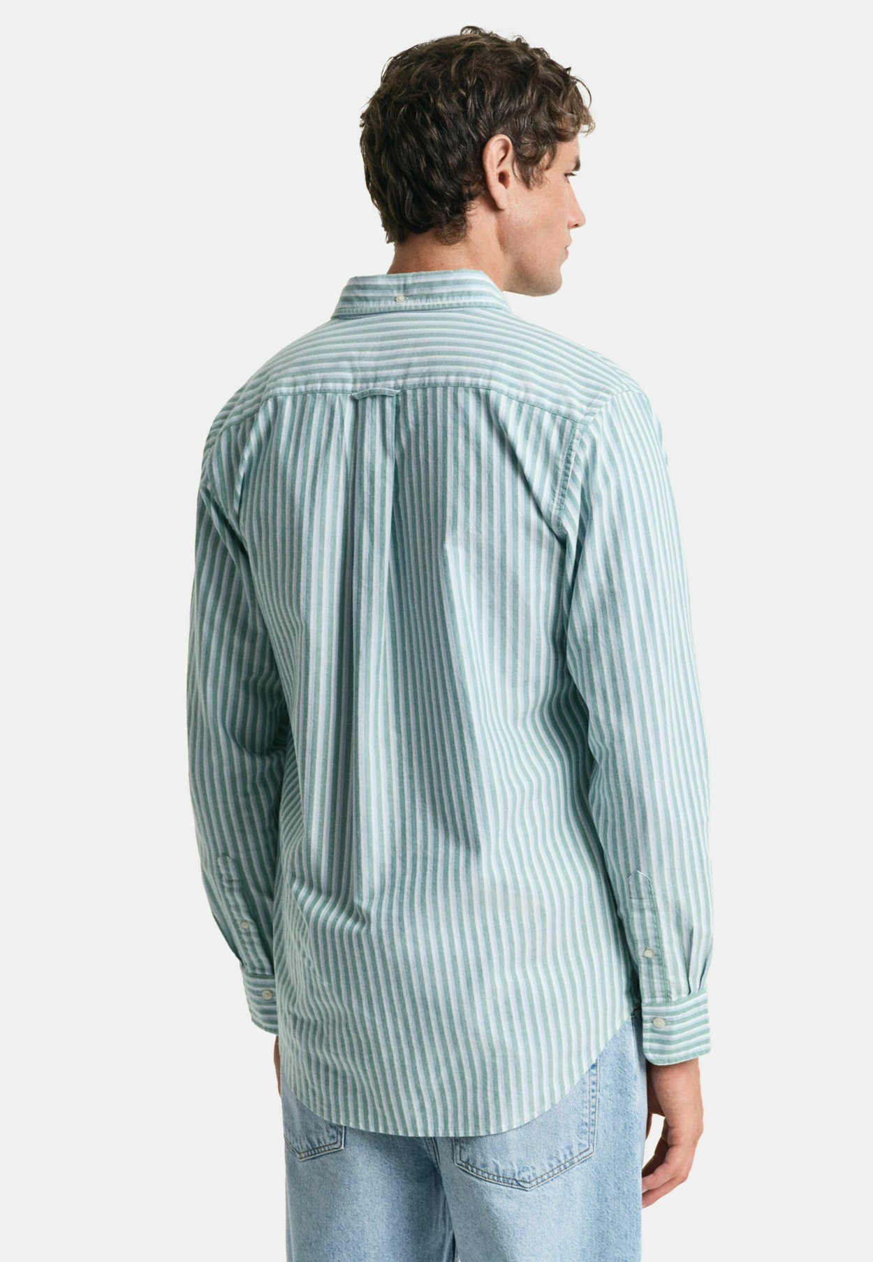 REGULAR FIT STRIPED OXFORD