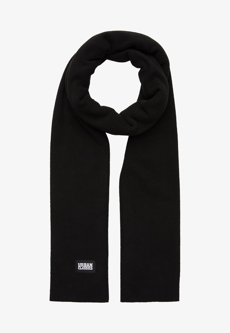 Écharpe noire en polaire douce, pliée en boucle avec une étiquette de la marque Urban Classics à une extrémité sur fond blanc.
