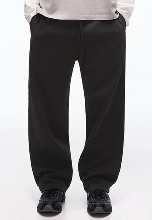 Bershka WIDE-LEG - Verryttelyhousut - black