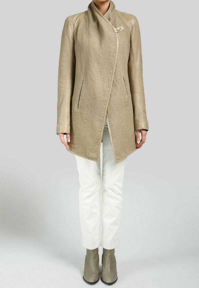 Damen Parkas | Vespucci by VSP JOY Klassischer Mantel beige - EK97375 Damen Parkas | Vespucci by VSP JOY Klassischer Mantel beige - EK97375