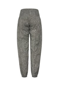 Pantalon ample longueur cheville avec taille et poignets élastiques, arborant un motif cachemire gris complexe et des détails floraux subtils.