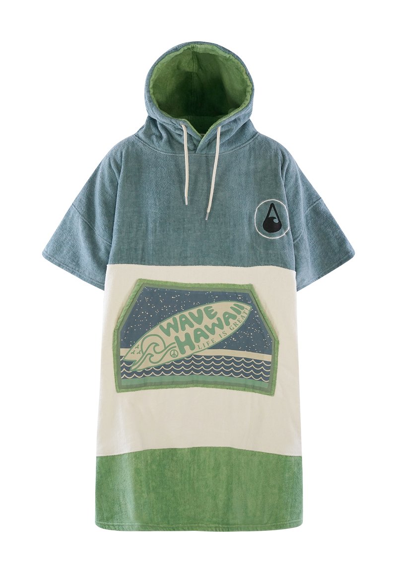 Poncho da spiaggia con cappuccio realizzato in morbido tessuto di spugna, caratterizzato da colori blu e verde, grafica frontale con "WAVE HAWAII" e cordini bianchi.