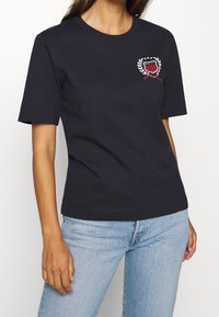GANT Camiseta estampada - blue