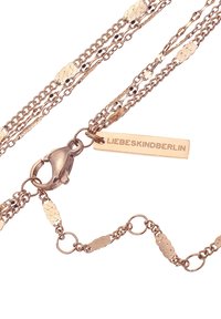 Collier multi-chaînes en or rose avec des maillons plats et allongés, doté d'un fermoir à ressort et d'une étiquette gravée "LIEBESKINDBERLIN".