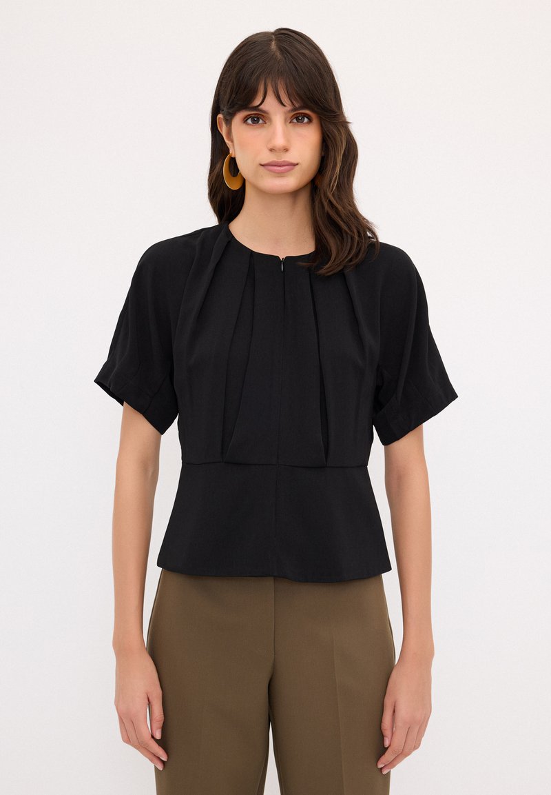adL ZIPPER DETAILED - Bluse - black