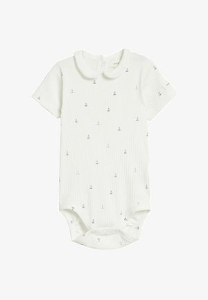Witte baby romper met korte mouwen en een Peter Pan-kraag, bedrukt met kleine grijze zeilbootjes en ankers, met drukknopen aan de onderkant.