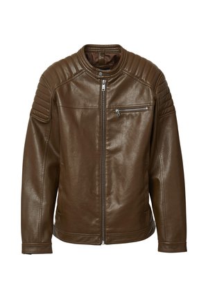 Giubbotto in pelle marrone con chiusura a zip, dettagli imbottiti sulle spalle e tasca sul petto con zip; texture liscia e design casual.