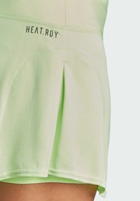 adidas Performance TENNIS MATCH - Sportrock - green spark