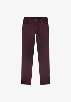 Bordeauxrote Jeans aus Denim mit geradem Bein, Vordertaschen und Knopfverschluss an der Taille. Weiche Textur mit minimalen Steppnähten.