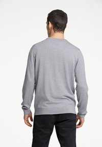 Lindbergh CREW NECK - Strickpullover - grey mel