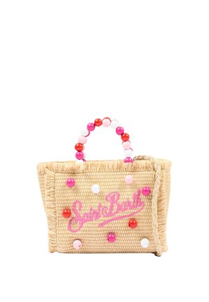 Torebka z plecionego słomy z kolorowymi koralikowymi uchwytami, ozdobiona różowymi, czerwonymi i białymi koralikami oraz wyhaftowanym różowym napisem „Saint Barth”.