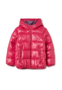 Doudoune rose rembourrée avec capuche, présentant une finition brillante, un zip sur le devant et deux poches latérales. Légère avec un design matelassé.