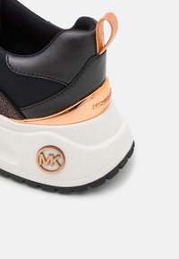 michael kors jada trainers