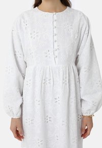 Modanisa - Sukienka koszulowa