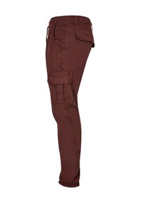 Bordeauxrote Cargo-Hosen mit elastischen Bündchen, mehreren Seiten Taschen und lockerer Passform. Hergestellt aus weichem, strapazierfähigem Baumwollmaterial.