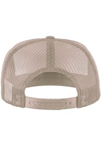 Cappellino trucker beige con retro in rete, pannello frontale solido, chiusura snapback e forma arrotondata con una superficie leggermente texture.