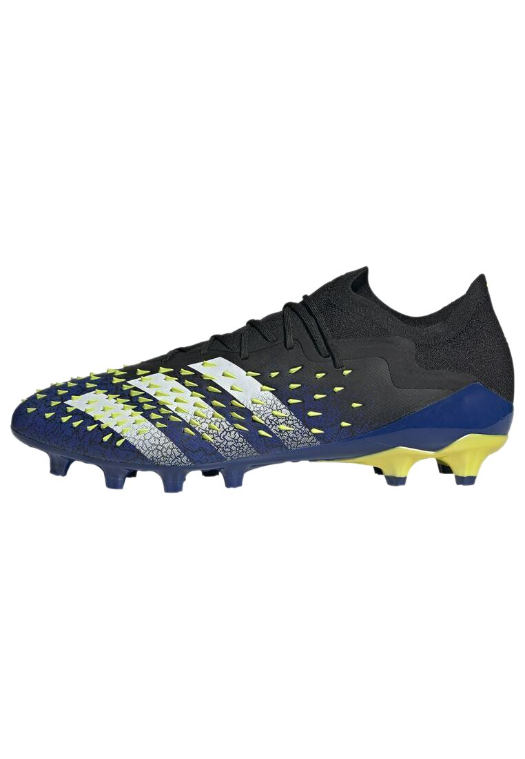 adidas football boots moulded studs