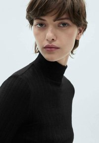 Mango Pulover - black