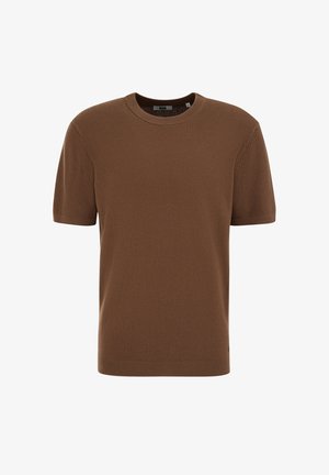 Pull en maille marron à manches courtes avec col rond et motif gaufré texturé, présenté sur un fond blanc.