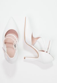 Zign Klassiska pumps - white