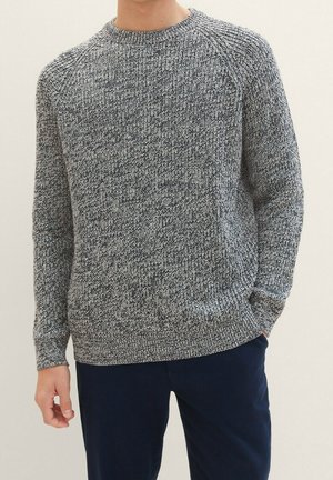 Stickad tröja - grey