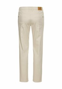 Beige Denim-Hosen mit gerader Passform. Mit Gesäßtaschen und einem markierten Lederpatch am Bund. Glatte Textur, klassisches Design.