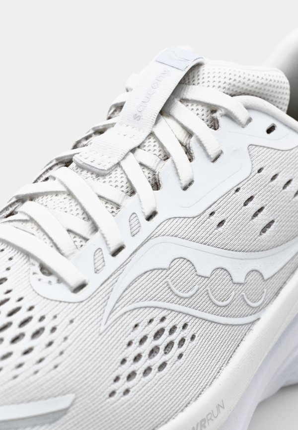 GUIDE 18 - Road running shoes - ivory4