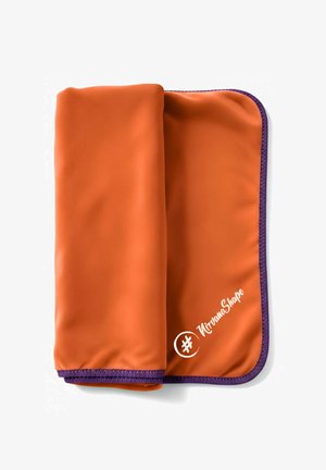 Orangene Silikonmatte mit lila Rand. Verfügt über eine glatte Oberfläche, abgerundete Kanten und ein weiß aufgedrucktes Logo im unteren Bereich.
