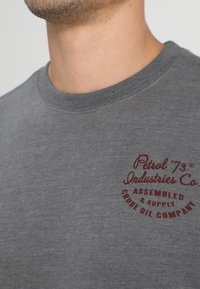 Petrol Industries Sudadera - grey