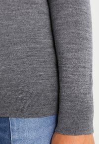 Banana Republic Stickad tröja - brown