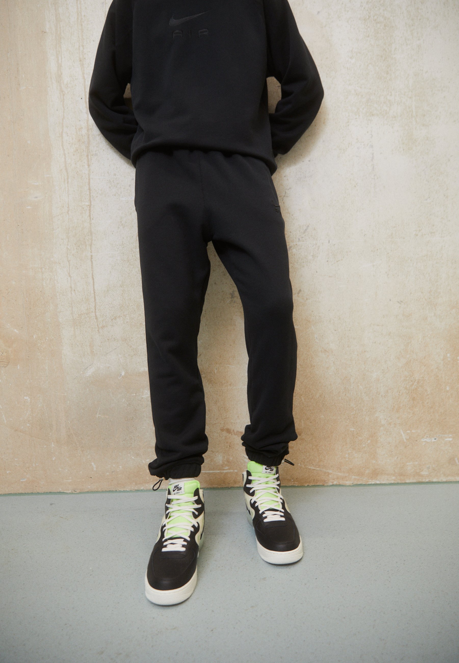 survetement nike air noir