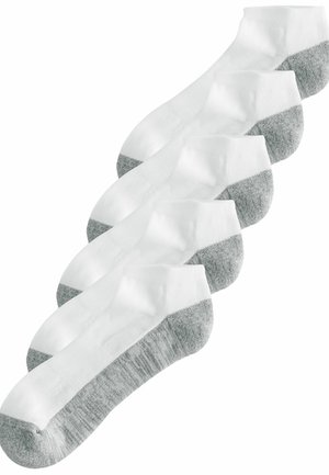 weiße Knöchelsocken mit grauem Fersen- und Zehenbereich. Hergestellt aus weichem, dehnbarem Material und mit gerippten Bündchen für einen sicheren Sitz. Set von fünf.