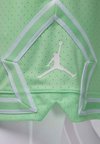 SHORT - Calções desportivos - vapour green white white